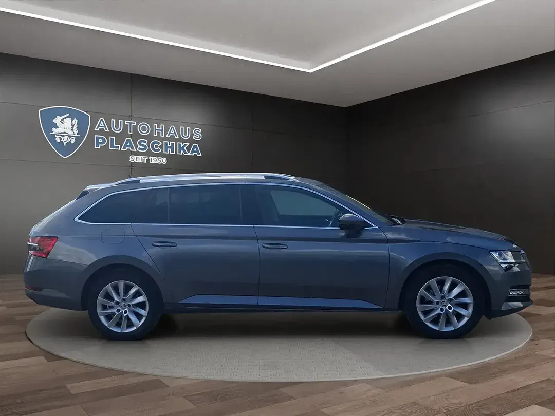 Skoda Superb - Thumbnail 4