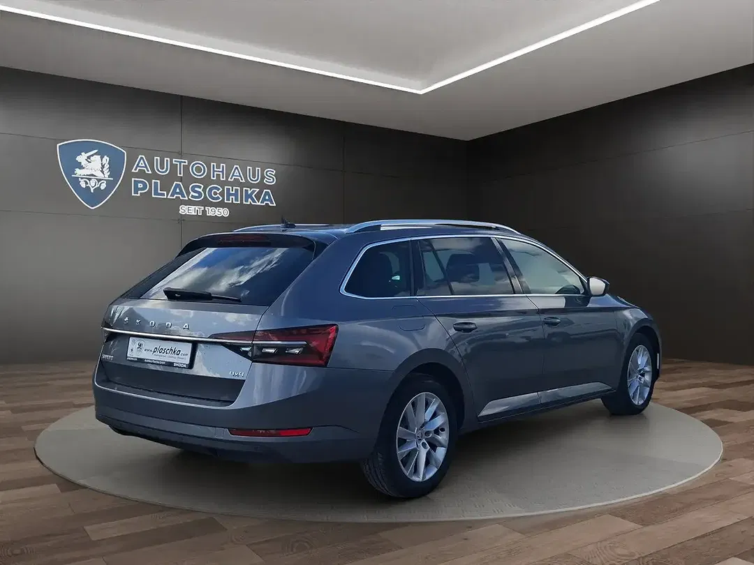 Skoda Superb - Thumbnail 5