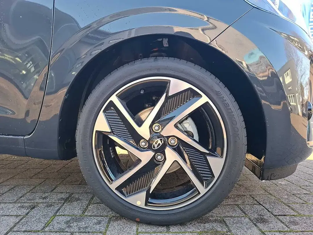 Hyundai i10 - Thumbnail 6