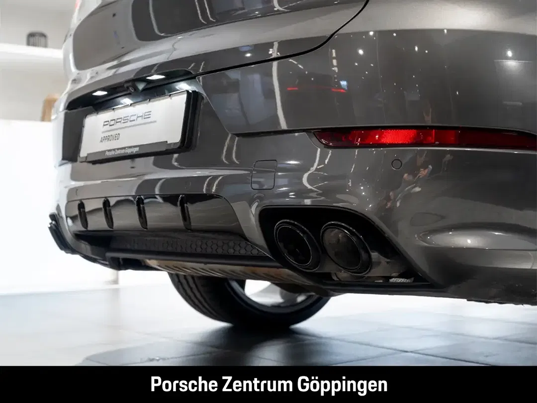 Porsche Cayenne - Thumbnail 12