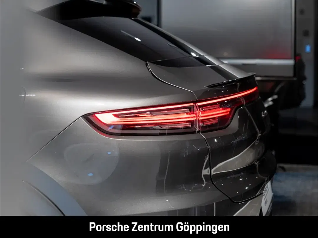 Porsche Cayenne - Thumbnail 13