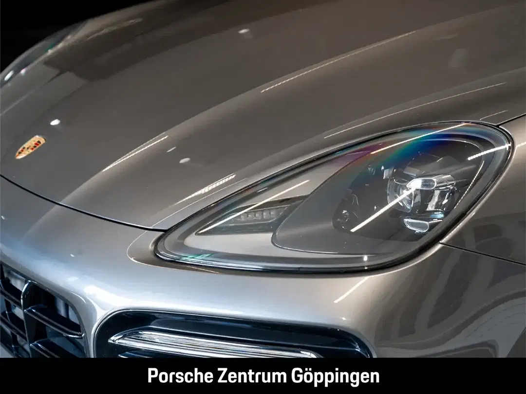 Porsche Cayenne - Thumbnail 15