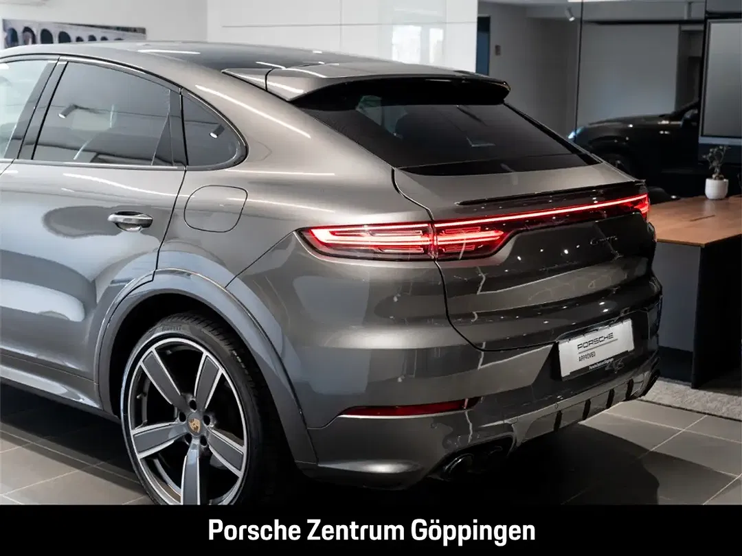 Porsche Cayenne - Thumbnail 9