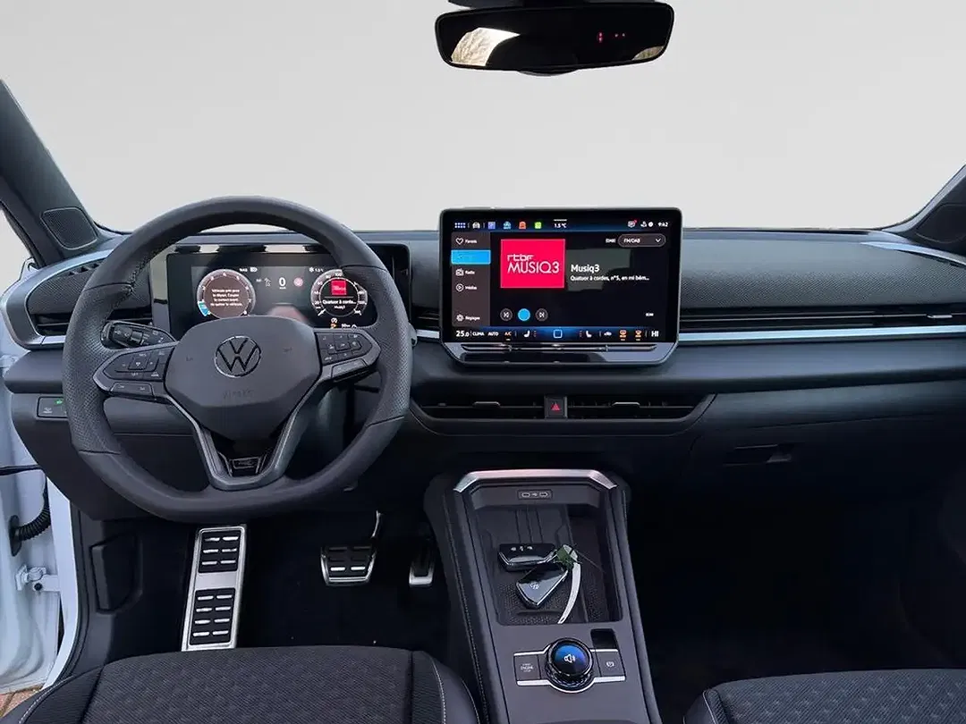 Volkswagen T-Roc - Thumbnail 11