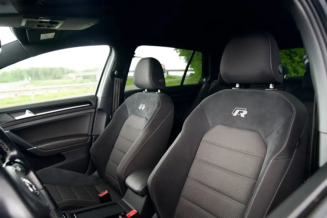 Volkswagen Golf - Thumbnail 15