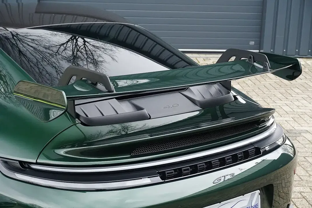 Porsche 992 - Thumbnail 11