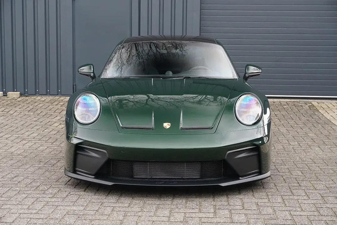 Porsche 992 - Thumbnail 2