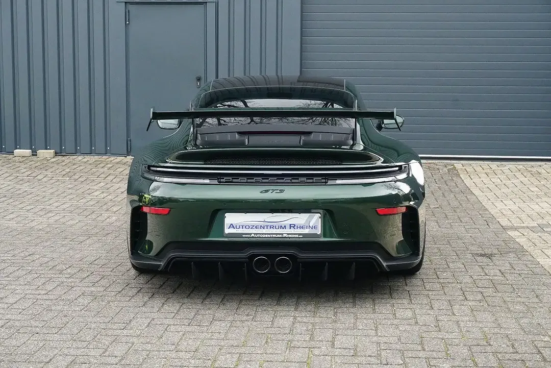 Porsche 992 - Thumbnail 6