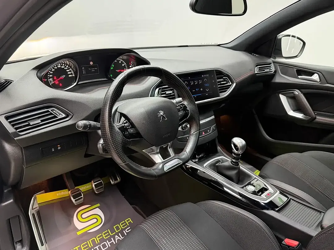 Peugeot 308 - Thumbnail 11