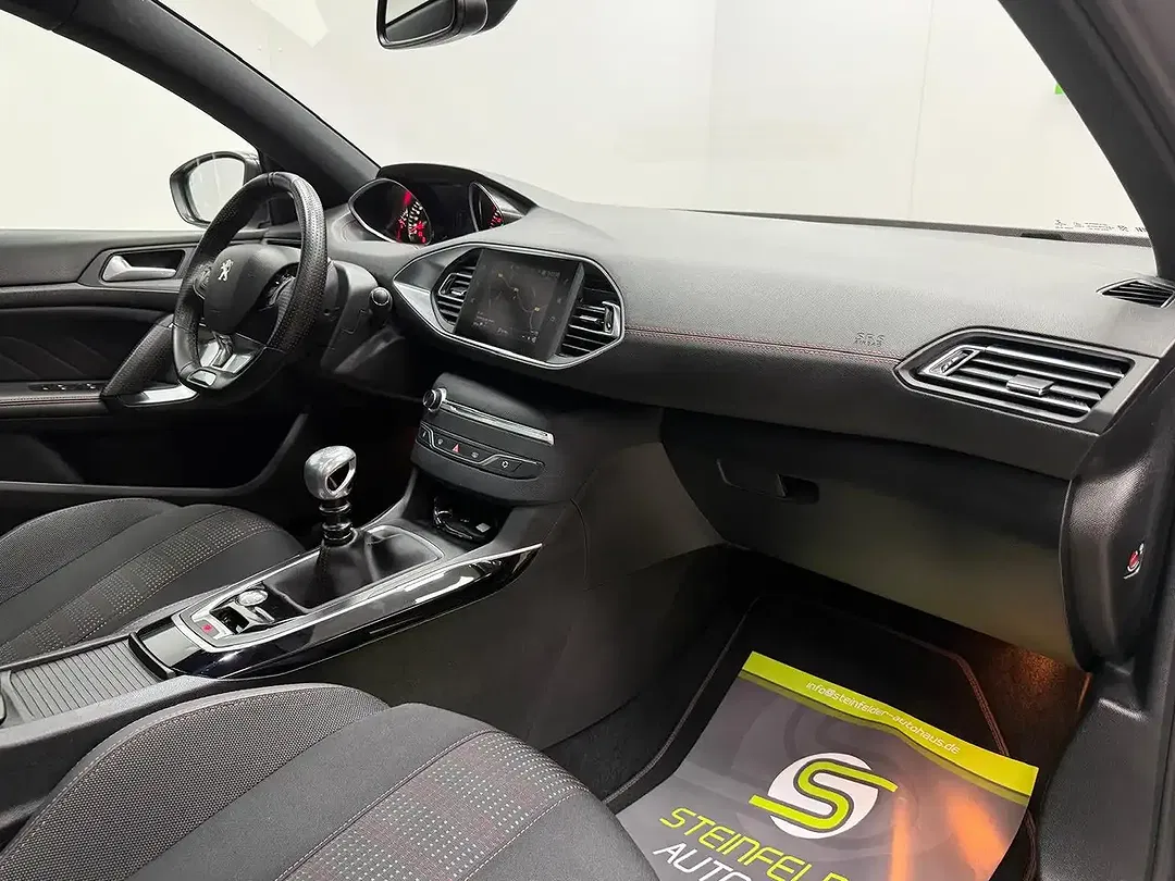 Peugeot 308 - Thumbnail 12