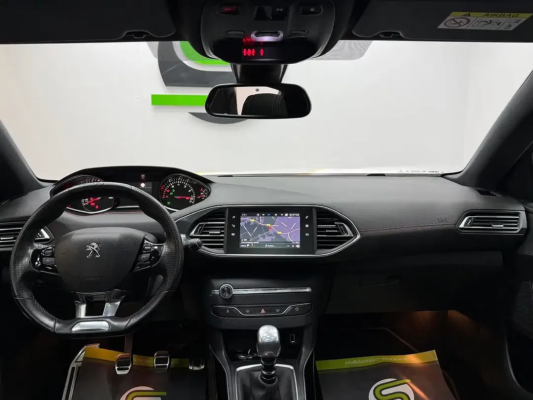 Peugeot 308 - Thumbnail 13