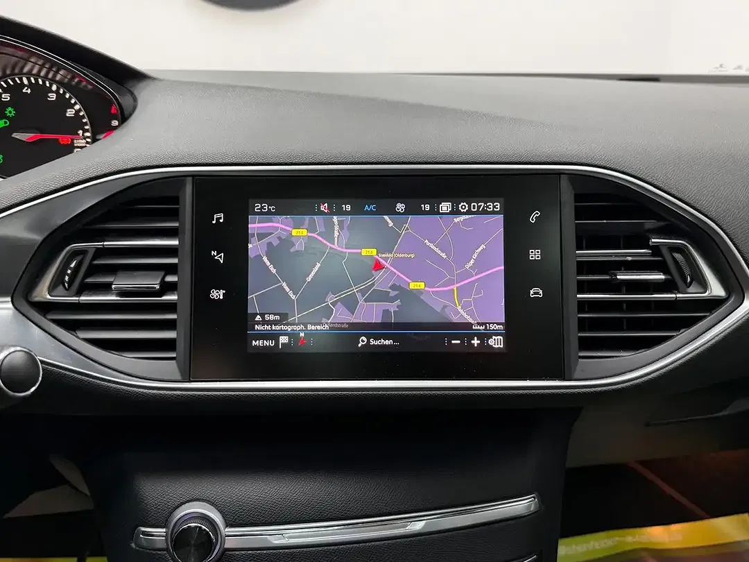 Peugeot 308 - Thumbnail 15