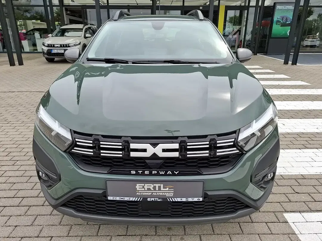 Dacia Sandero - Thumbnail 3