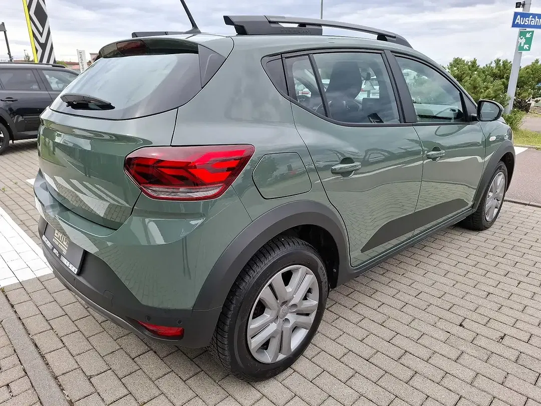 Dacia Sandero - Thumbnail 6