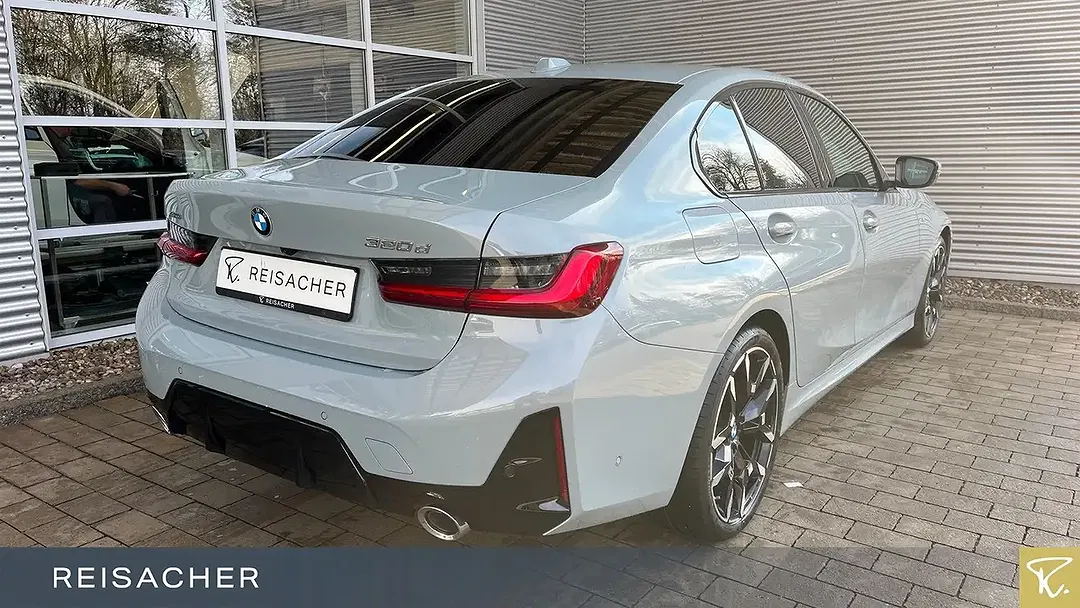 BMW 320 - Thumbnail 2