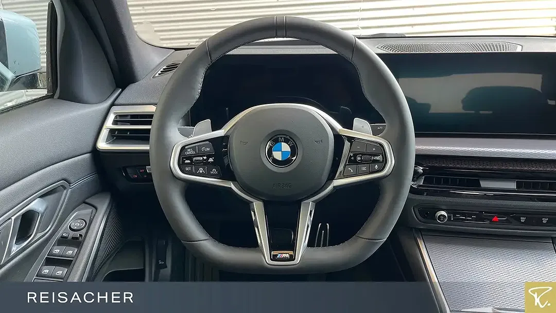 BMW 320 - Thumbnail 5