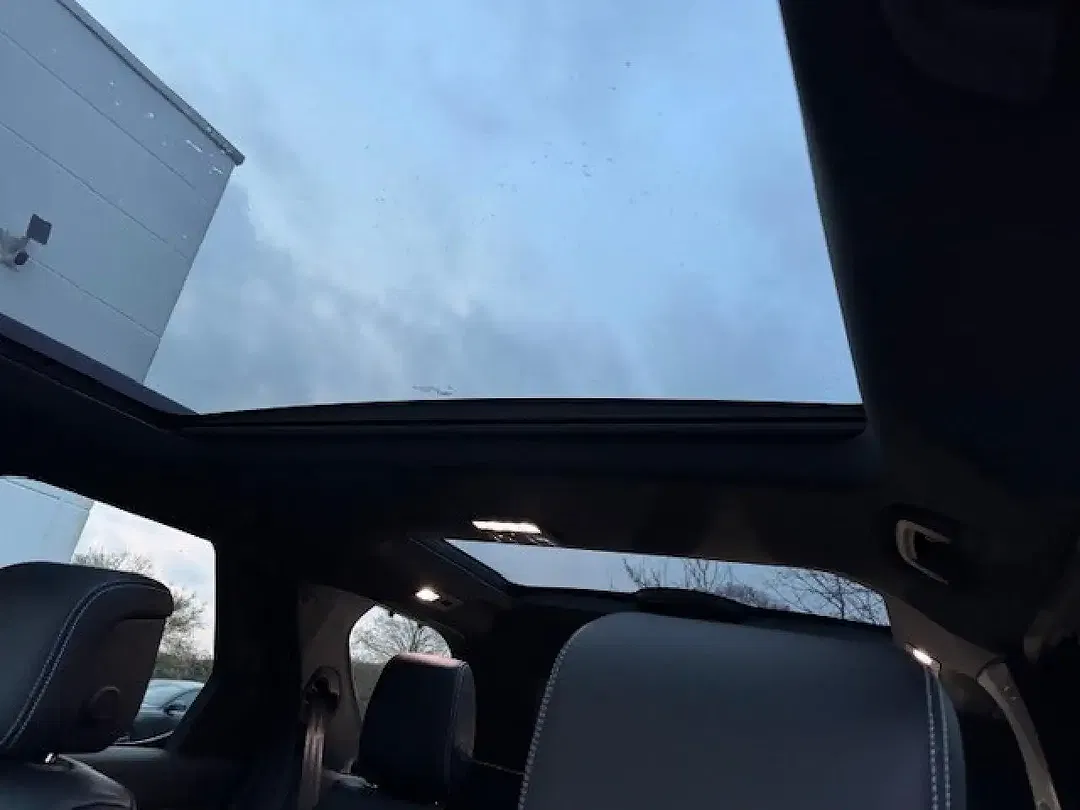 Land Rover Discovery - Thumbnail 15