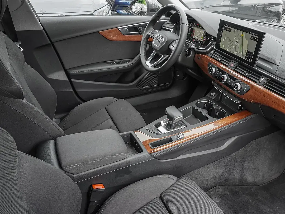 Audi A4 - Thumbnail 8