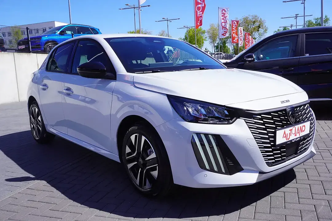 Peugeot 208 - Thumbnail 5