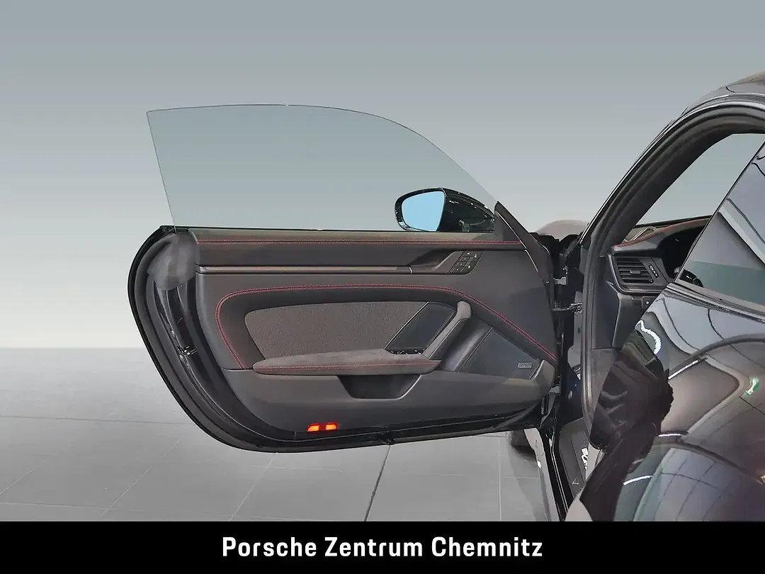 Porsche 911 - Thumbnail 10