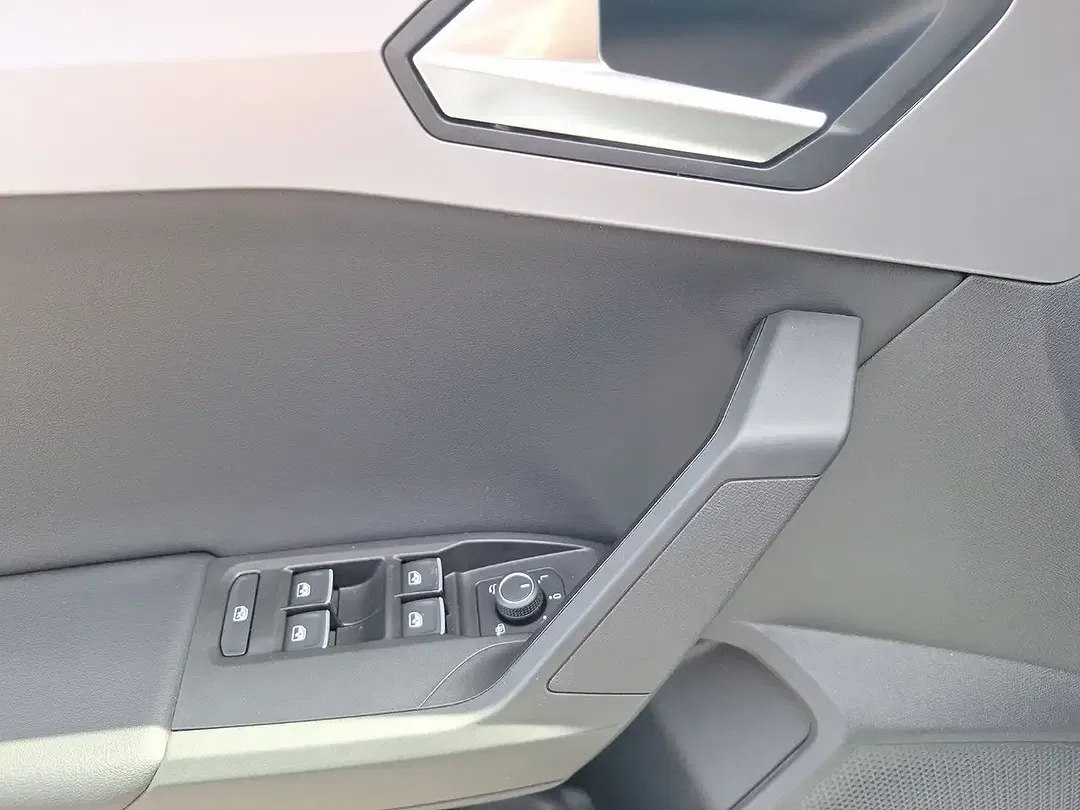 SEAT Leon - Thumbnail 14