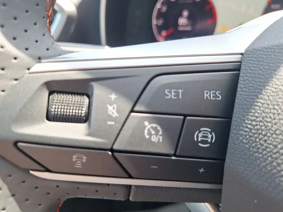 SEAT Leon - Thumbnail 22