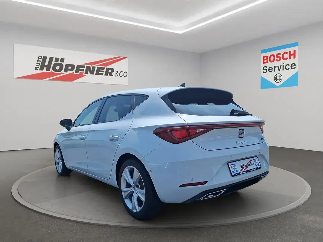 SEAT Leon - Thumbnail 4