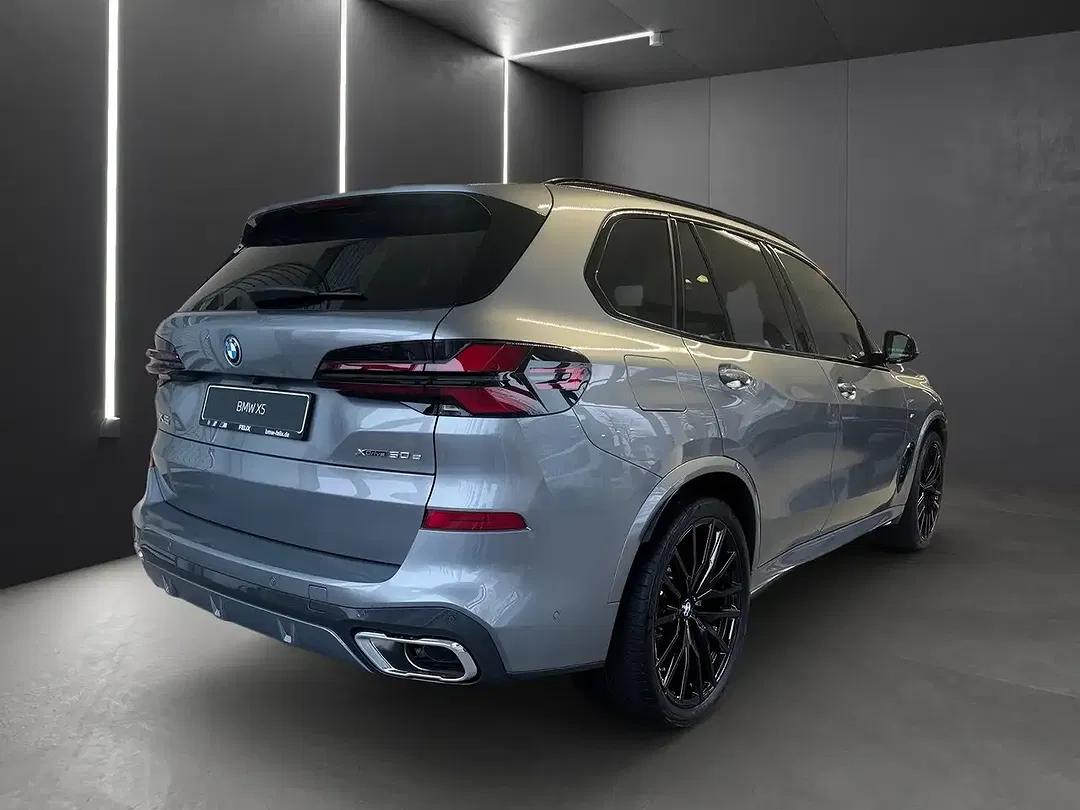 BMW X5 - Thumbnail 4