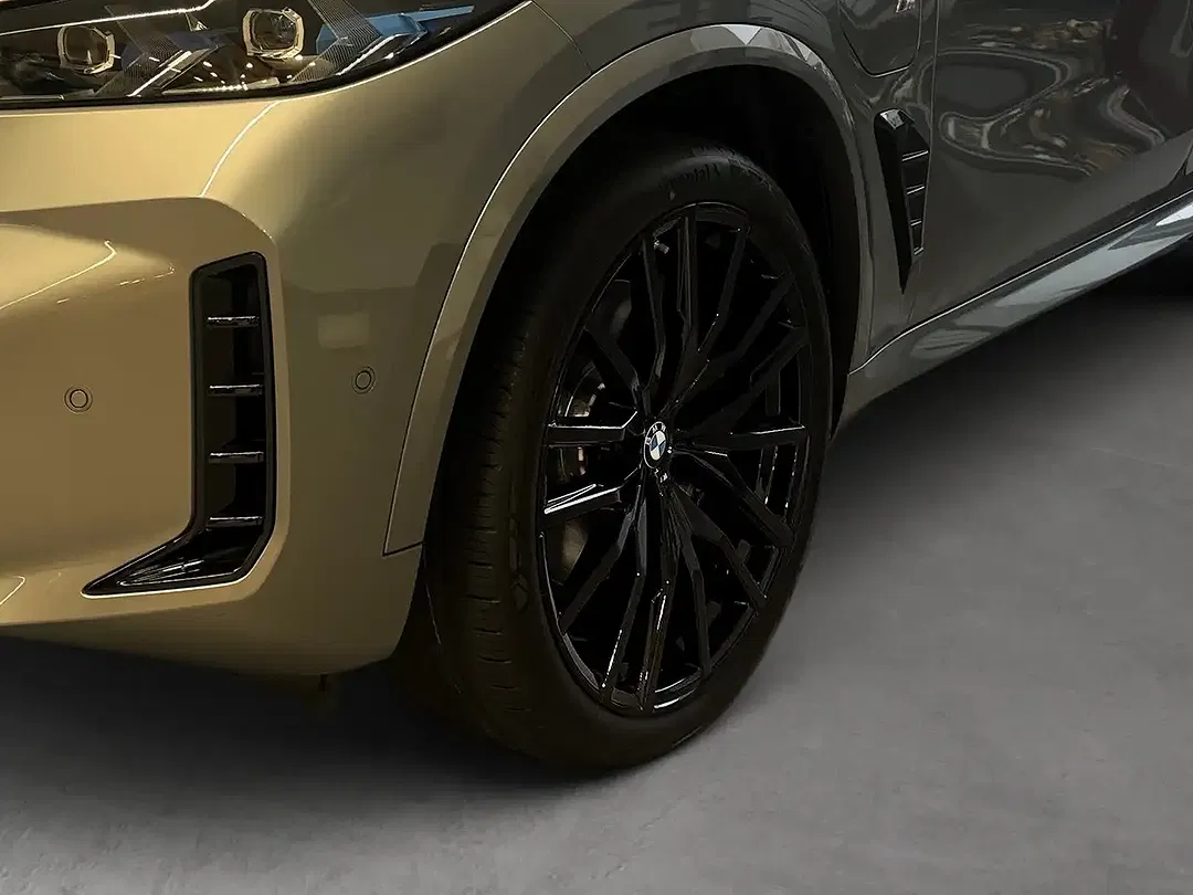 BMW X5 - Thumbnail 9
