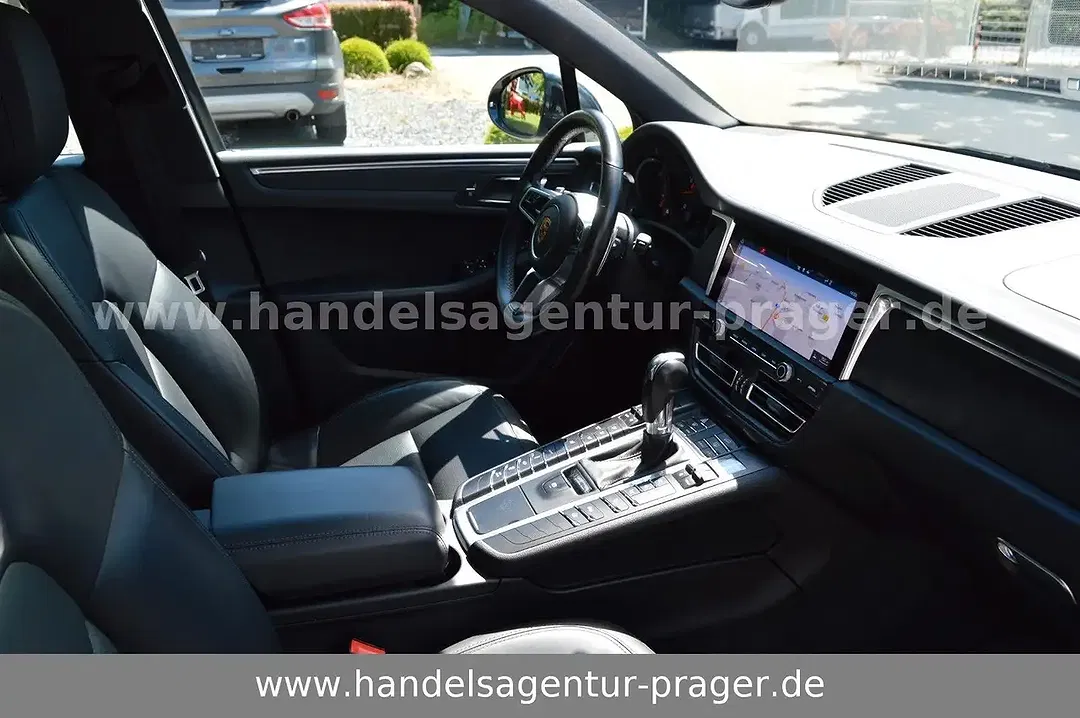 Porsche Macan - Thumbnail 11
