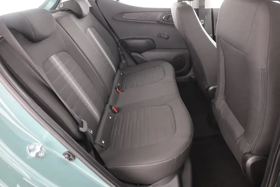 Hyundai i10 - Thumbnail 23
