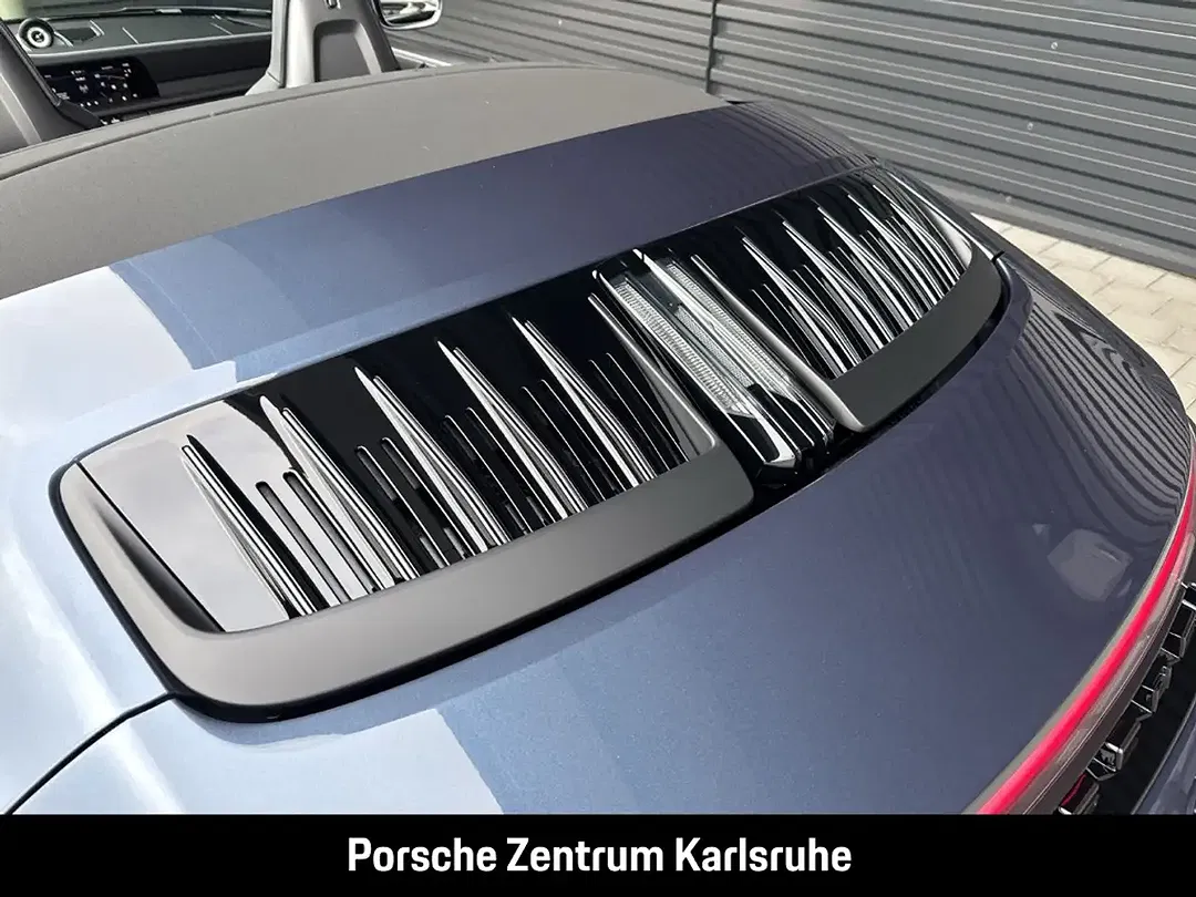 Porsche 992 - Thumbnail 12