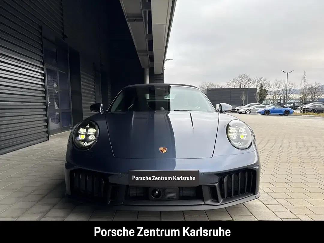 Porsche 992 - Thumbnail 4
