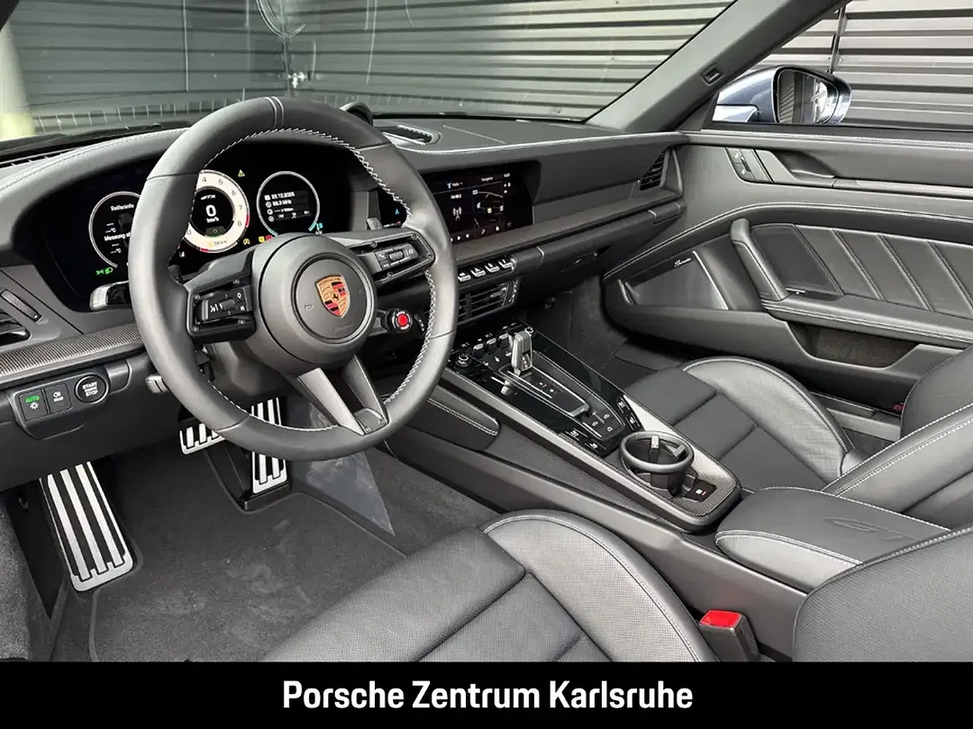 Porsche 992 - Thumbnail 7