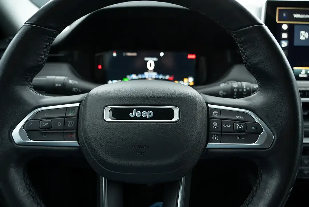 Jeep Compass - Thumbnail 15