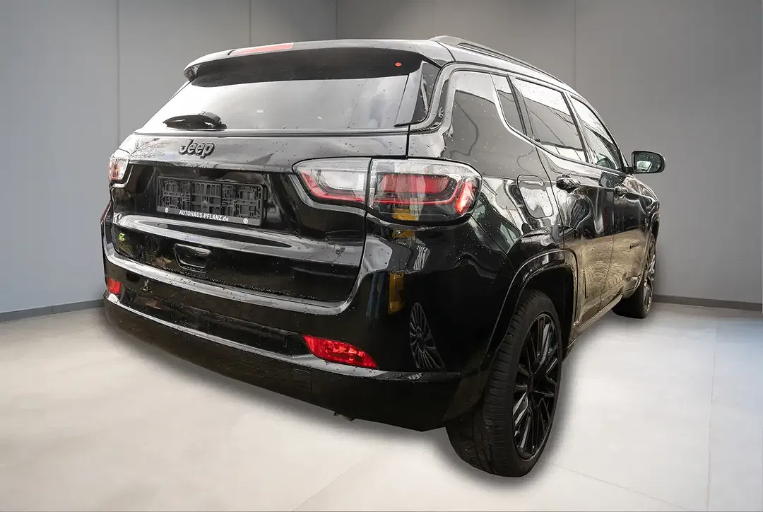 Jeep Compass - Thumbnail 3