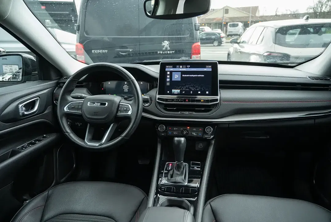 Jeep Compass - Thumbnail 6