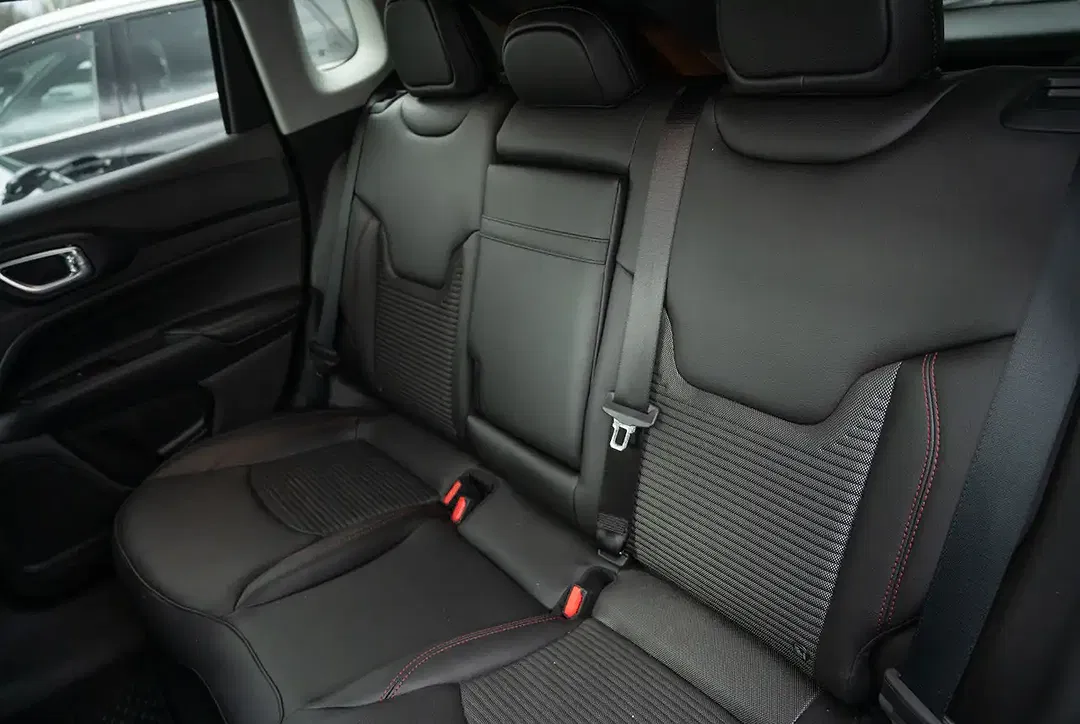 Jeep Compass - Thumbnail 8