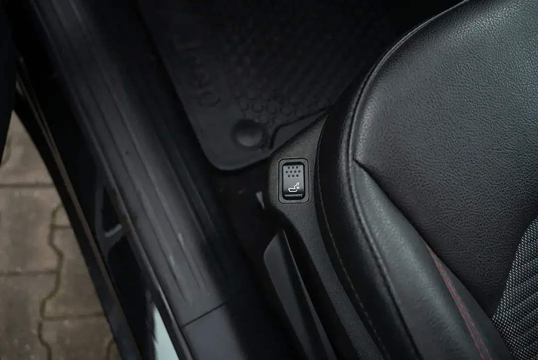 Jeep Compass - Thumbnail 9