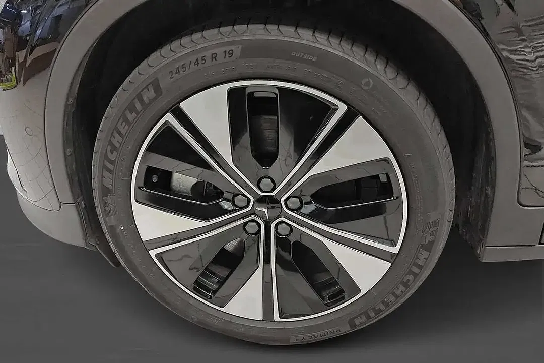 Polestar 2 - Thumbnail 5