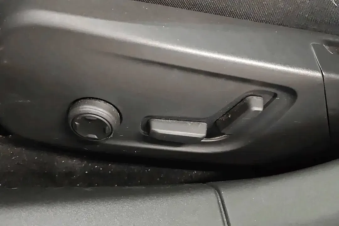 Polestar 2 - Thumbnail 7