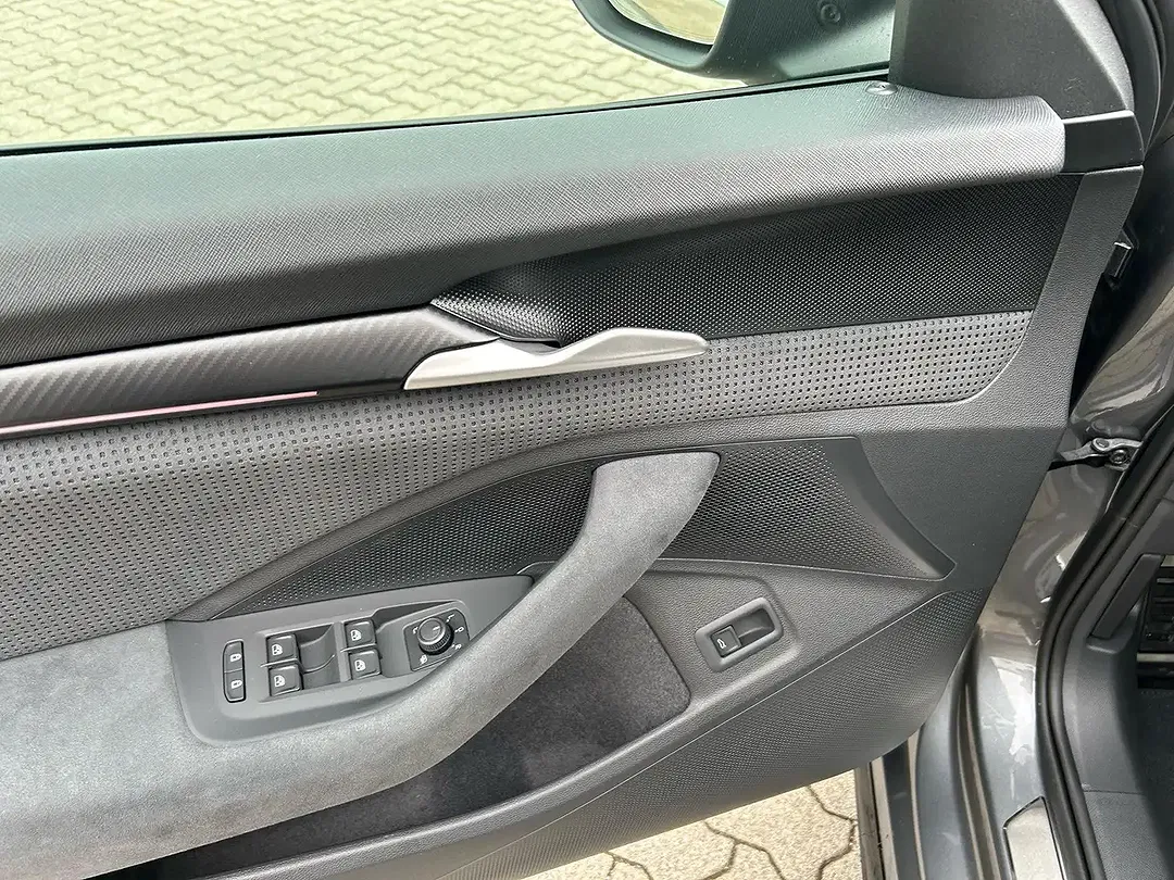 Skoda Superb - Thumbnail 4