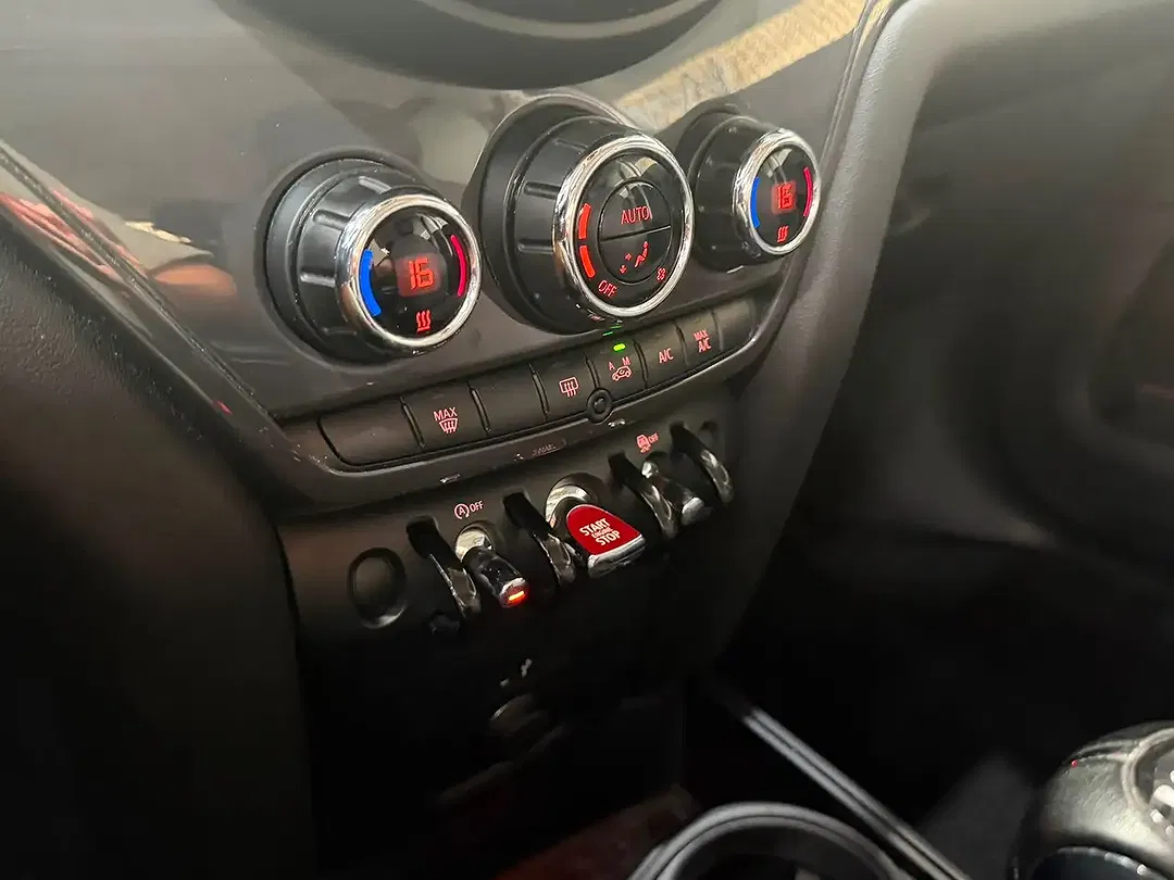 MINI Cooper Countryman - Thumbnail 10