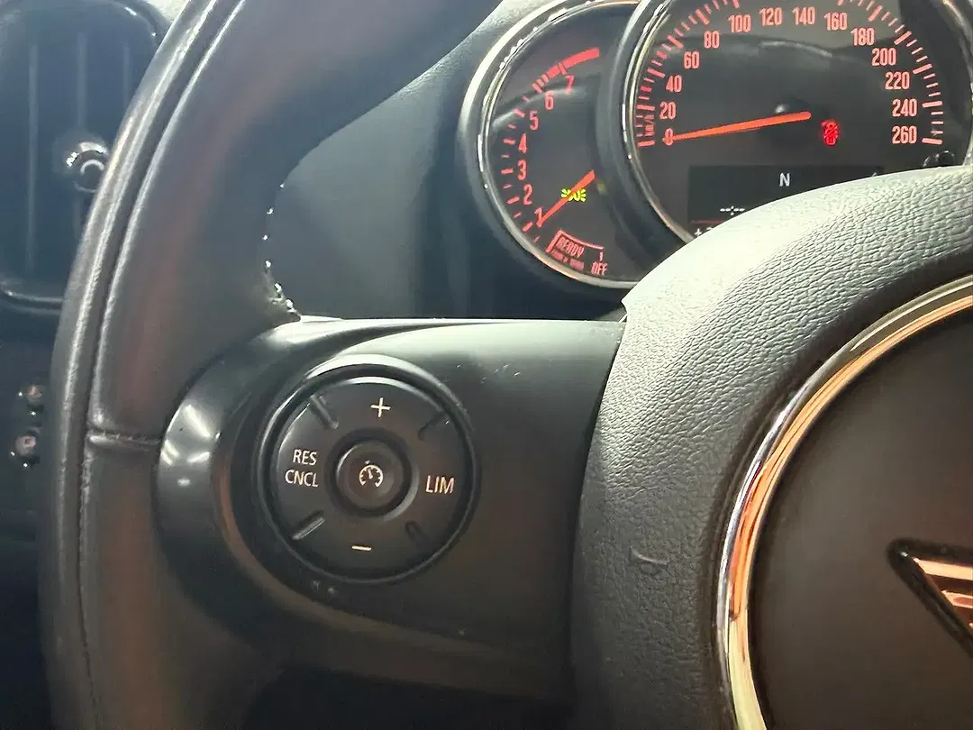 MINI Cooper Countryman - Thumbnail 15