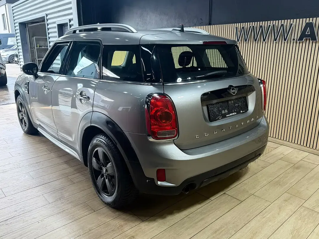 MINI Cooper Countryman - Thumbnail 2