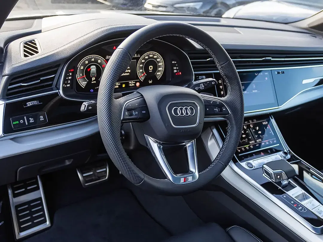 Audi Q7 - Thumbnail 9