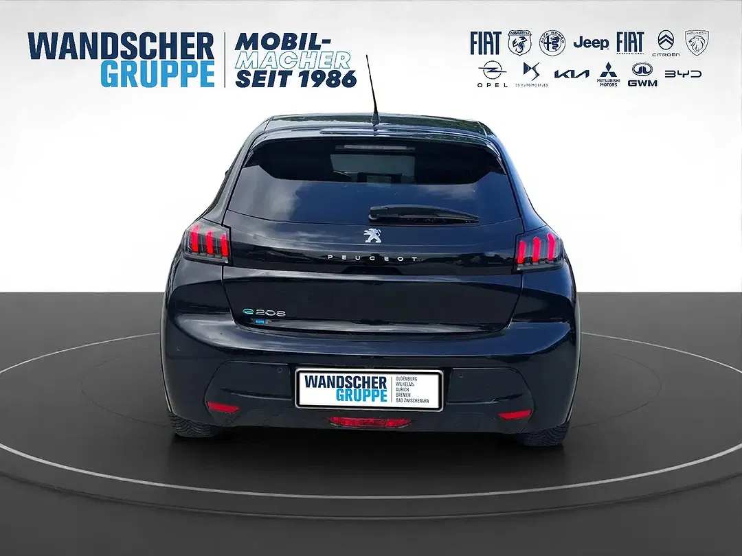 Peugeot 208 - Thumbnail 2