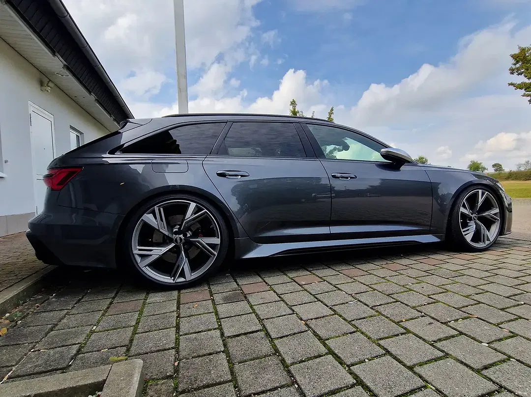 Audi RS6 - Thumbnail 6