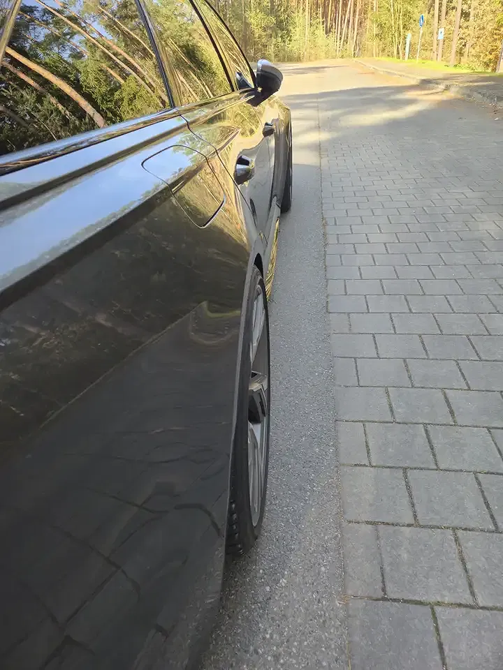 Audi RS6 - Thumbnail 4