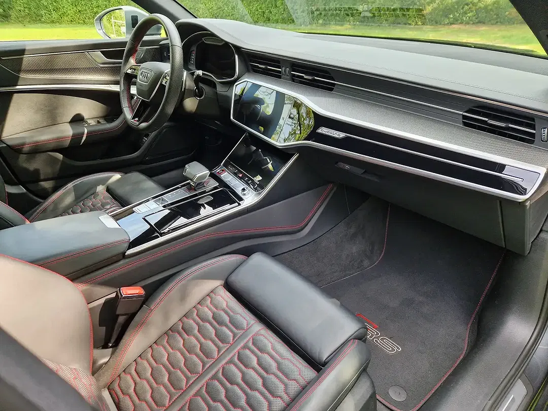 Audi RS6 - Thumbnail 5